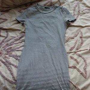 Soprano medium white and black striped bodycon